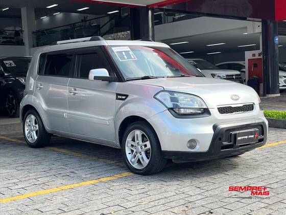 KIA SOUL 1.6 EX 16V FLEX 4P MANUAL KIA SOUL 1.6 EX 16V FLEX 4P MANUAL